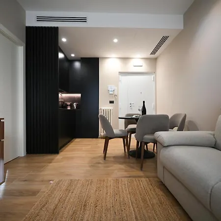 Me Too Exclusive - Interno Uno * בארי